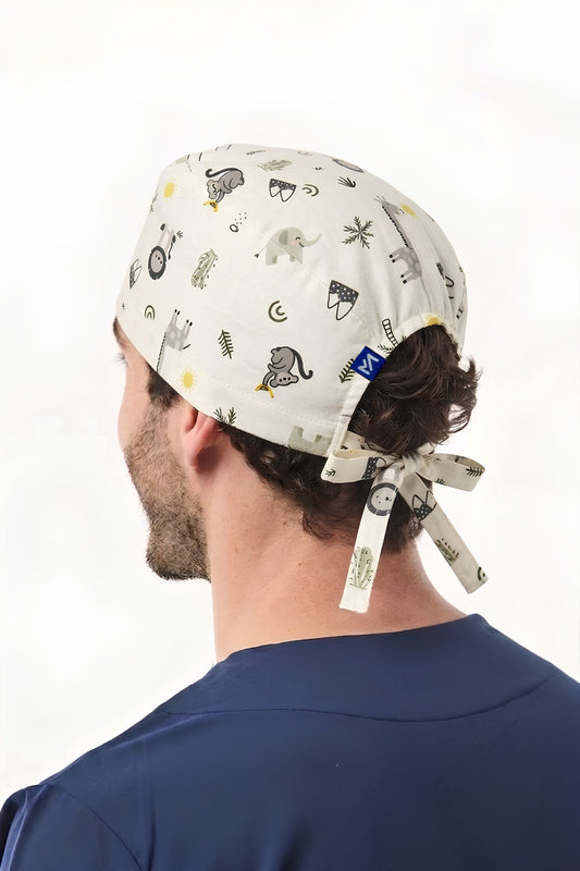 Calot médical blanc cassé à motifs forêt - Cheveux courts