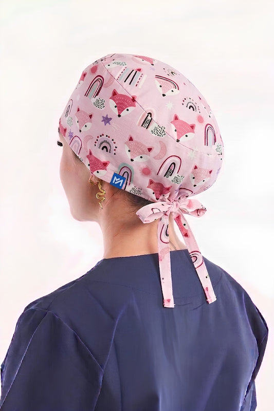 Calot médical rose à motifs Renard - Cheveux longs